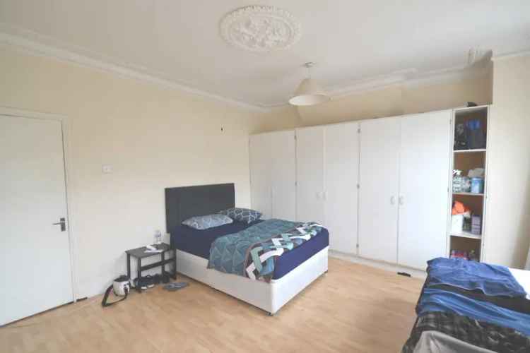 1 Bedroom House Share near West Ealing Station