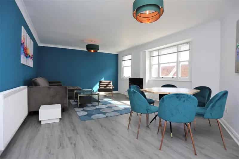 2 Bedroom Flat to Rent