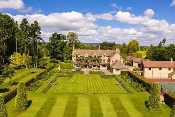 Donnington, Moreton-in-Marsh, Gloucestershire, GL56 0XU | Property for sale | Savills