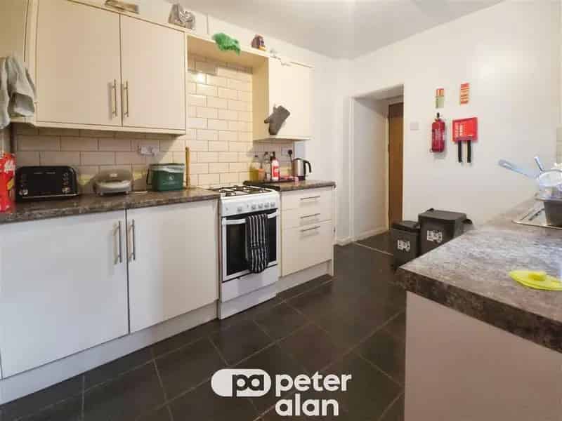 4 Bedroom Student House Zero Deposit Bills Included