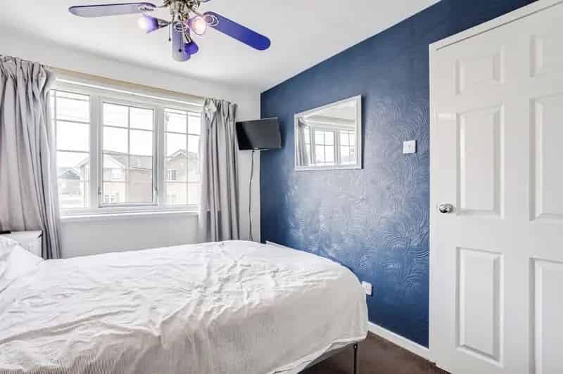 3 Bedroom Mid Terrace House for Sale Rothwell West Yorkshire