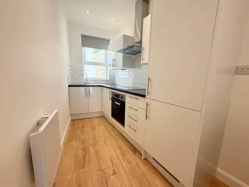 1 Bedroom Flat To Rent Available Now