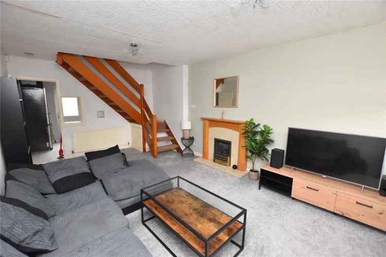 House For Sale in Leeds, England