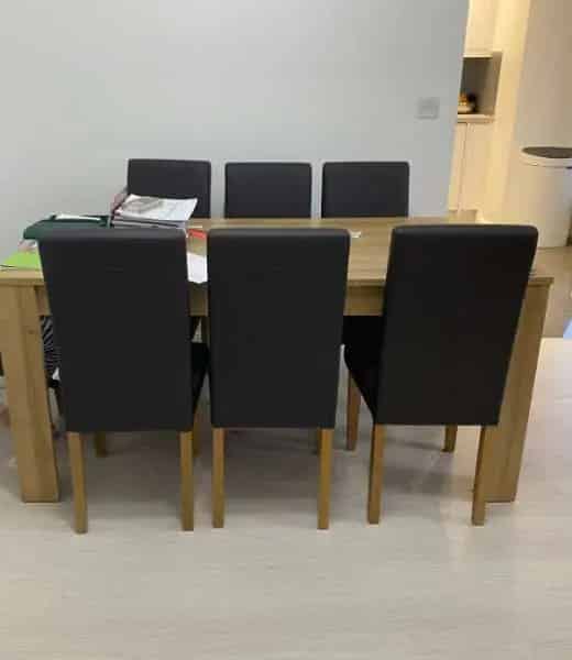 3 Double Bedroom First Floor Flat with Balcony and Parking