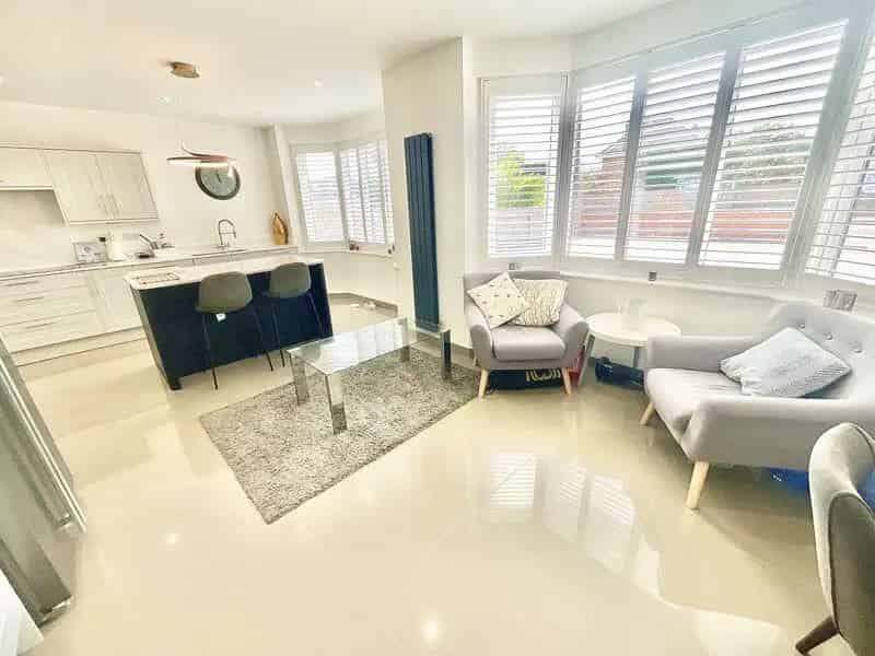 4 Bedroom Detached House For Sale Modern Extended Family Home