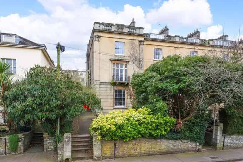 2 Bedroom Apartment for Sale