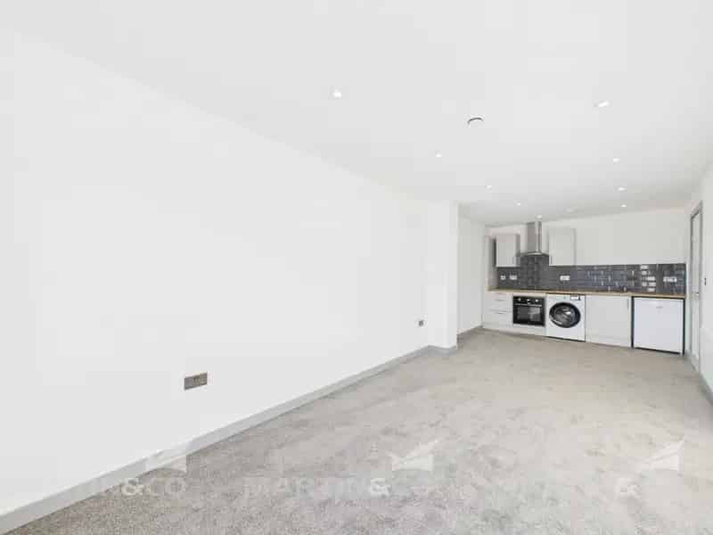 1 bedroom Flat
 To Rent
