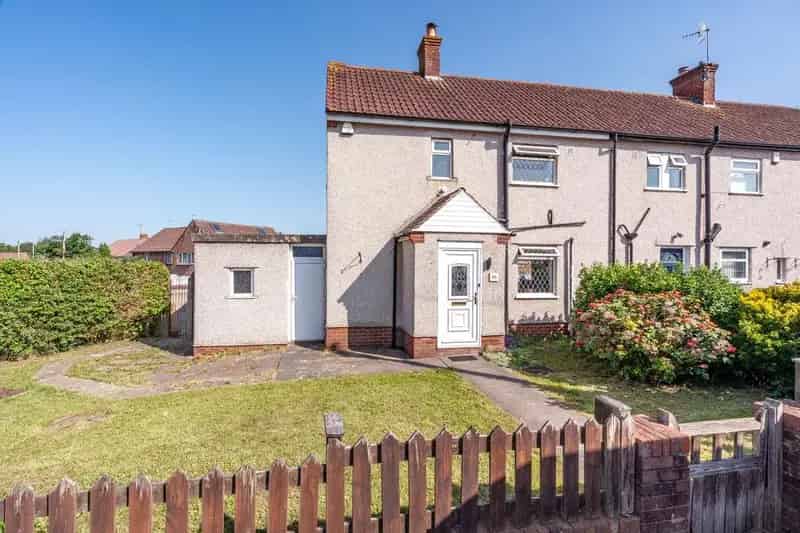2 Bedroom End Terrace House Kingswood BS15