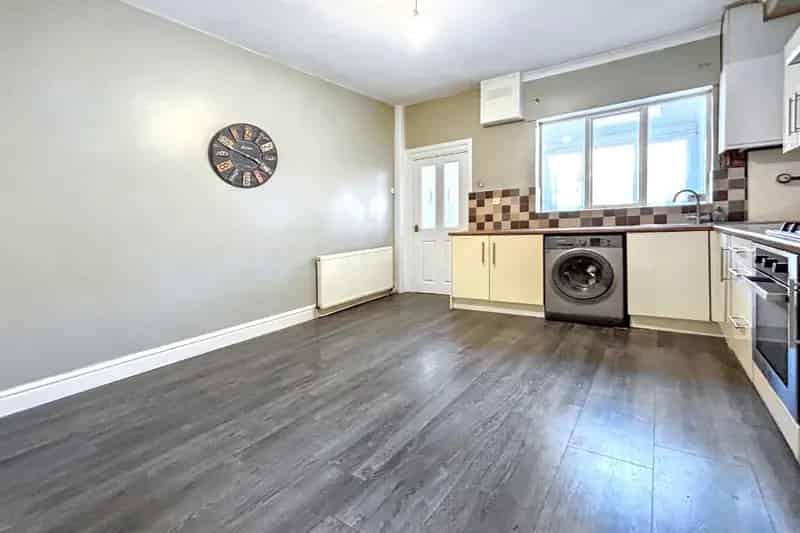 2-Bedroom Terraced House Near Amenities Off Street Parking