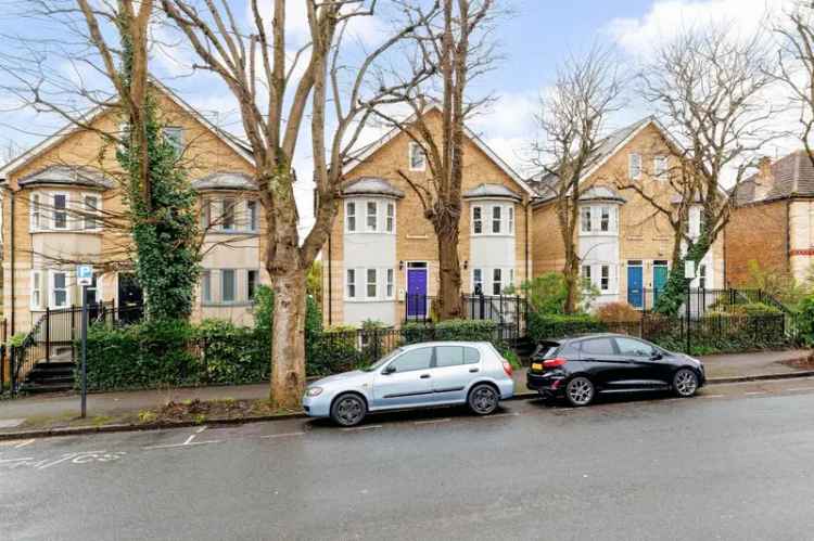 4 Bedroom Semi-Detached House for Sale in Hove