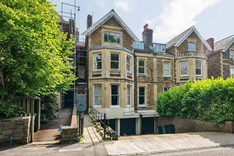 3 Bedroom Flat to Rent