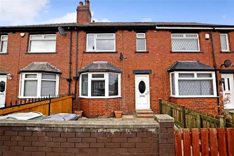 Three Bedroom Terraced House Wortley Available Mid August
