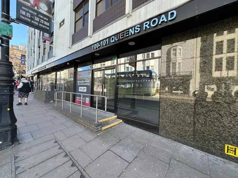 Retail Office Unit Central Brighton Air Conditioning Parking