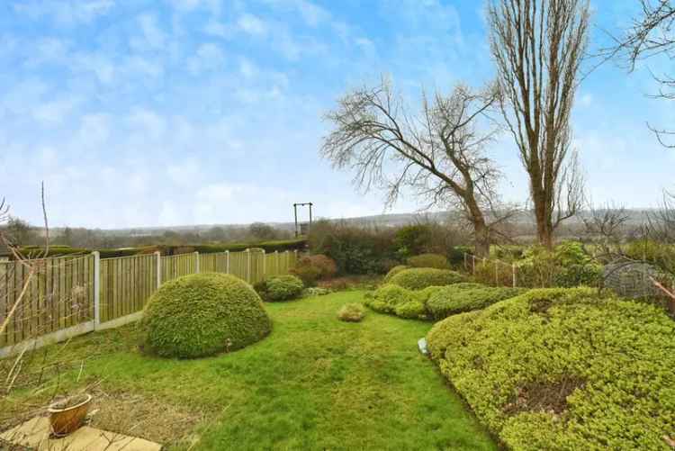 3 Bedroom Detached House For Sale Hasland Derbyshire