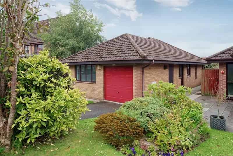 2 Bed Detached Bungalow - Houston