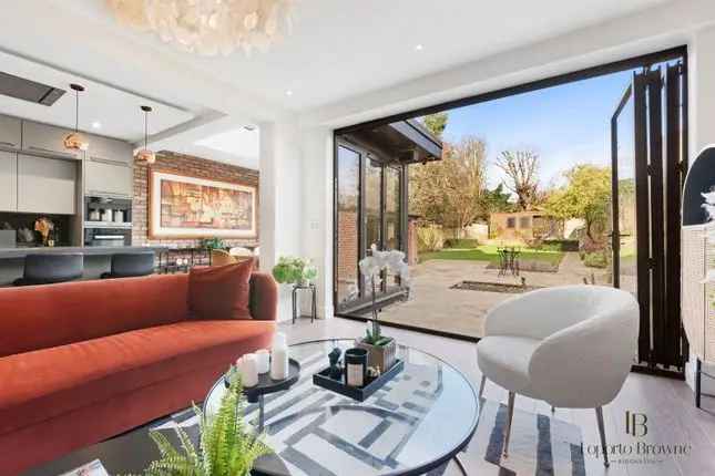 5 Bedroom Family Home for Sale in London NW2