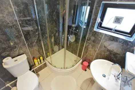 4 Bedroom Furnished Flat Aberdeen City Centre 144m²