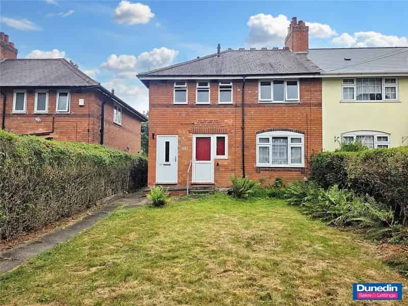 1 Bedroom Flat for Sale - Fitted Kitchen, Lounge, Garden