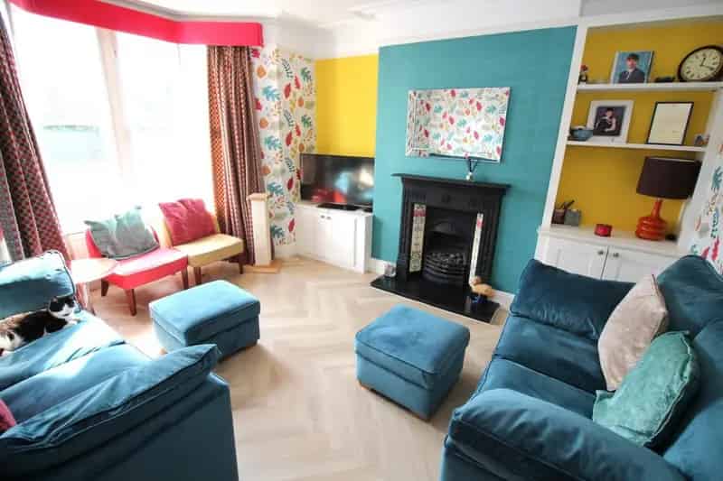4 Bedroom Victorian House For Sale in Thornbury