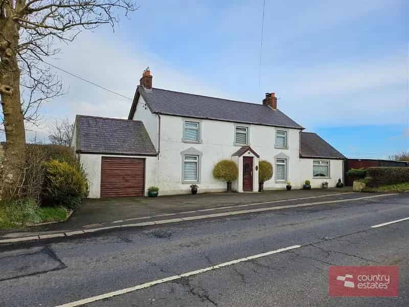 Extended Farmhouse 3 Bed 2+ Reception Detached House Mature Gardens Garage