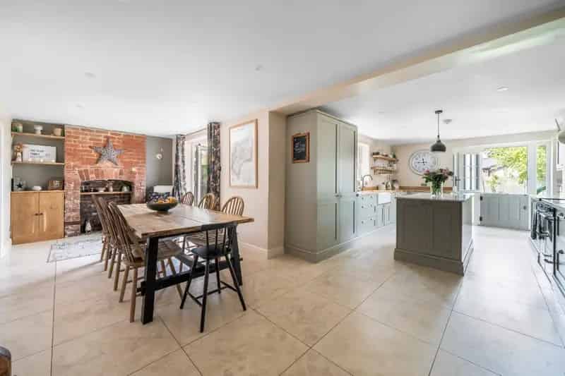 4 Bedroom House For Sale In Cambridge
