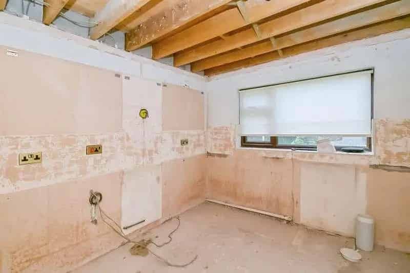 2 Bed House For Sale - Auction June 24th - Cash Buyers