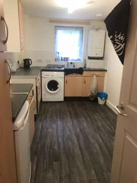 Flat For Rent in Winchester, England