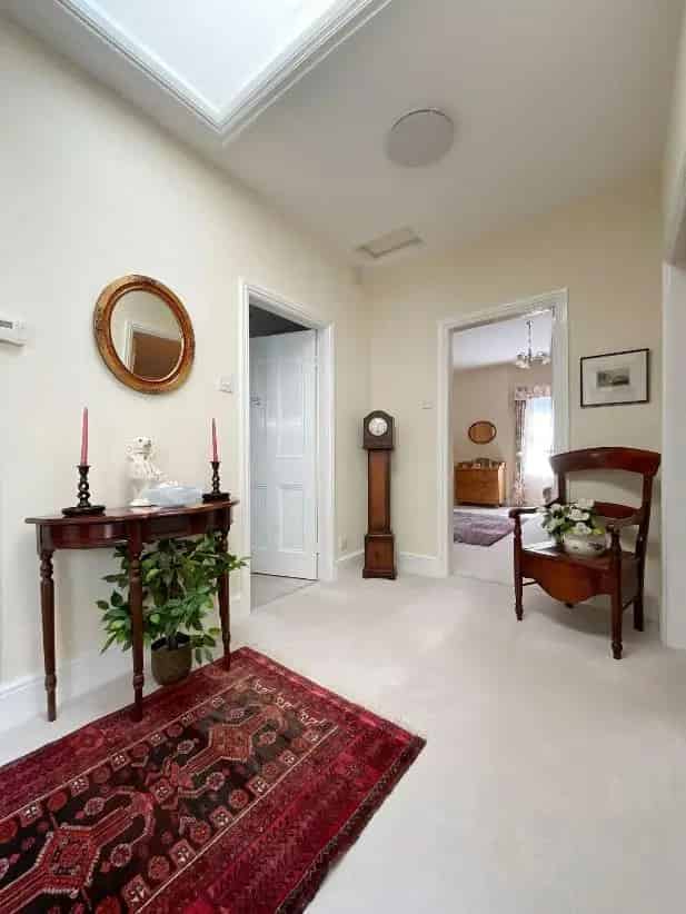 2 Bed Top Floor Flat Birkdale - Gas CH Double Glazing Modern Shower Room