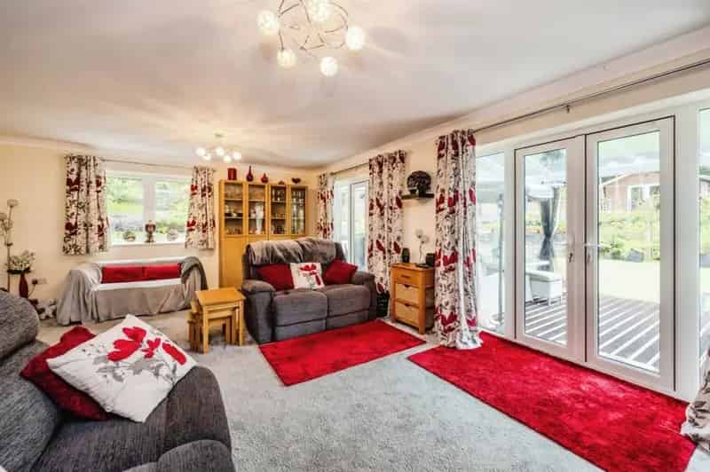 4 Bedroom Detached House Family Home Two Studies Magnificent Garden