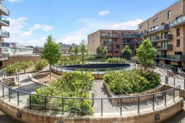 Flat for sale in Tower Bridge SE1