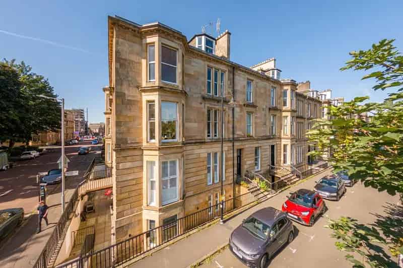 2 Bedroom Apartment for Sale Byres Road Glasgow