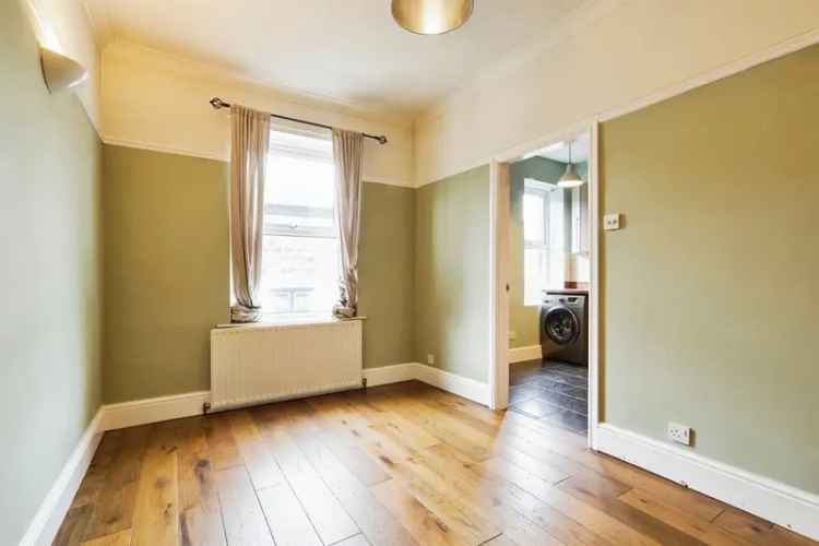 3 Bed Terrace House Rawdon - Well Presented Family Home