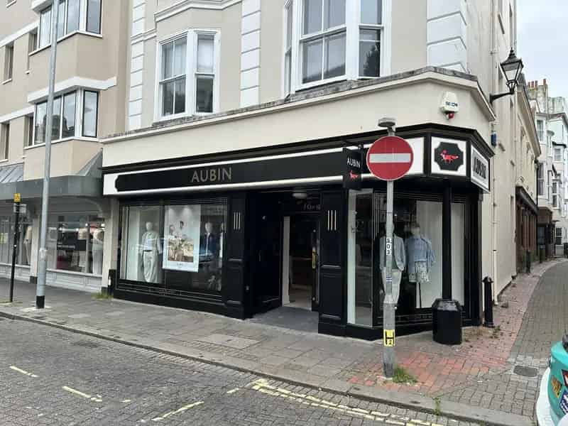 Retail Unit For Rent in Brighton City Centre