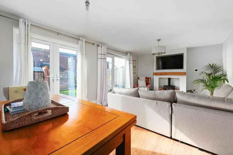 3 Bedroom Family Home For Sale in Popley