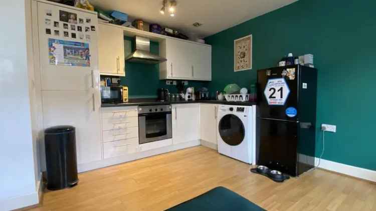 2 bedroom ground floor flat for sale