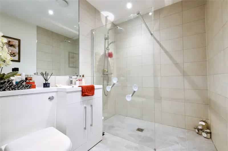 Over 55s Retirement Property: One-Bedroom Apartment with Balcony and Amenities