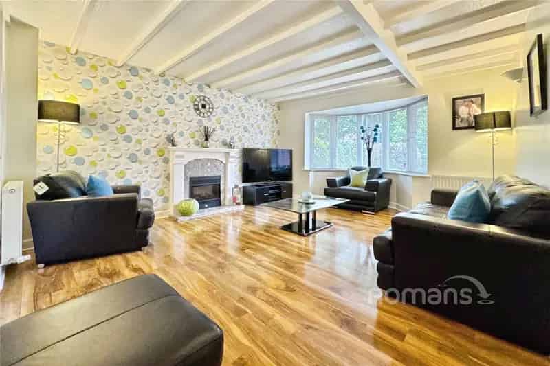 4 Bedroom Detached House for Sale Claremont Wood