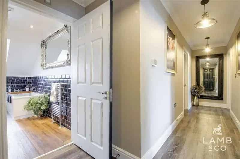 3 Bed Flat for Sale Sea Views En Suite Parking East Clacton