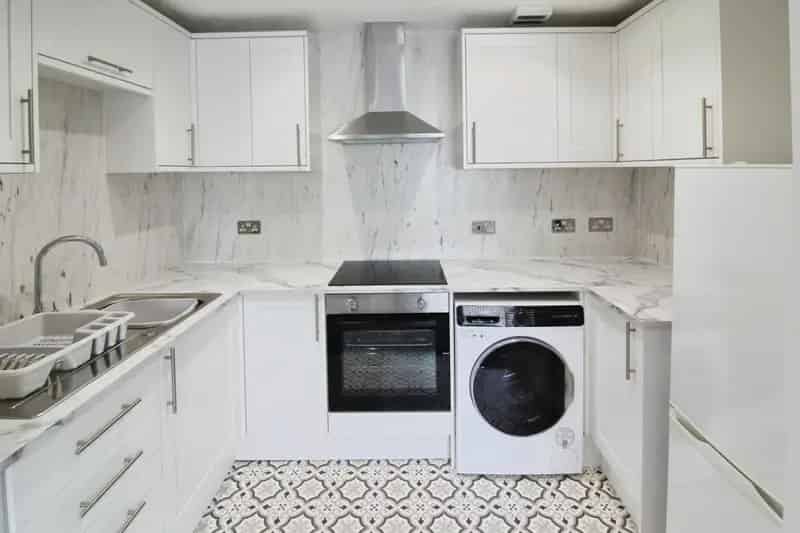 2 Bedroom Flat To Let Richardshaw Lane