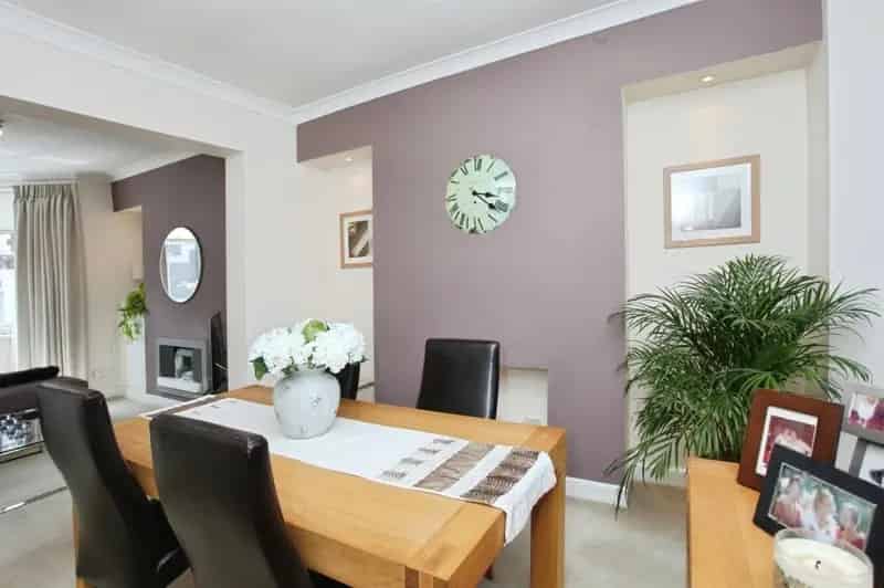 3 Bedroom Terraced House Near Amenities and Transport Links
