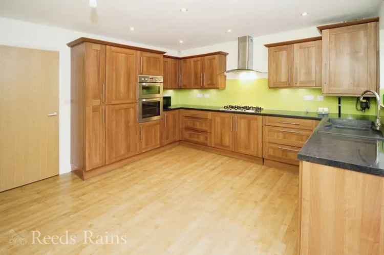 3 Bedroom Detached House for Sale Whittle le Woods Lancashire