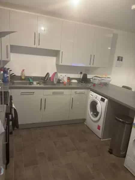 2 Bedroom 1st Floor Flat New Build Parking Communal Garden