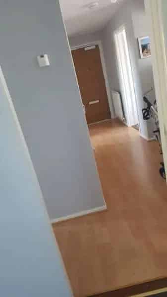 Large 2 Bed Apartment with Private Balcony and Garden
