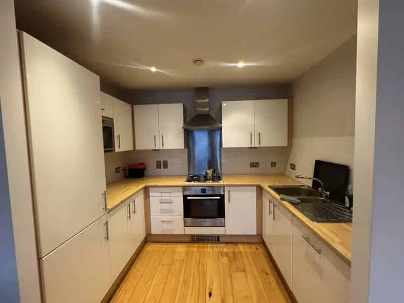 1 Bedroom Apartment Meridian Plaza Zero Deposit Available