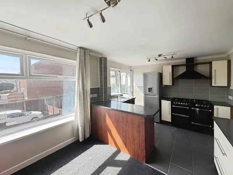 4 bedroom Mid Terrace House to rent, Wesham, Lancashire, PR4