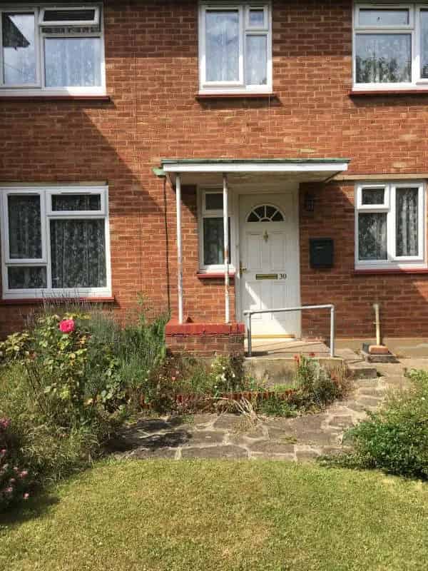 3 Bedroom House in Garston Watford Near Schools and Hospital