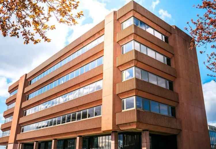 Private Offices in Watford for 2-100 People