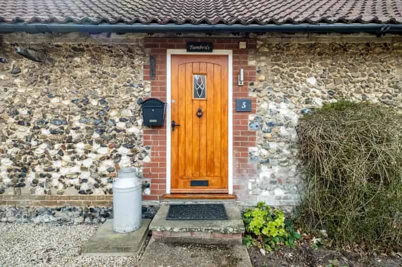 3 Bedroom Barn Conversion Ickburgh