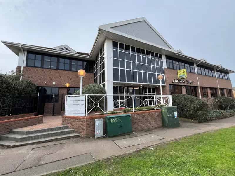 High Quality Refurbished Offices To Let Near Railway Station
