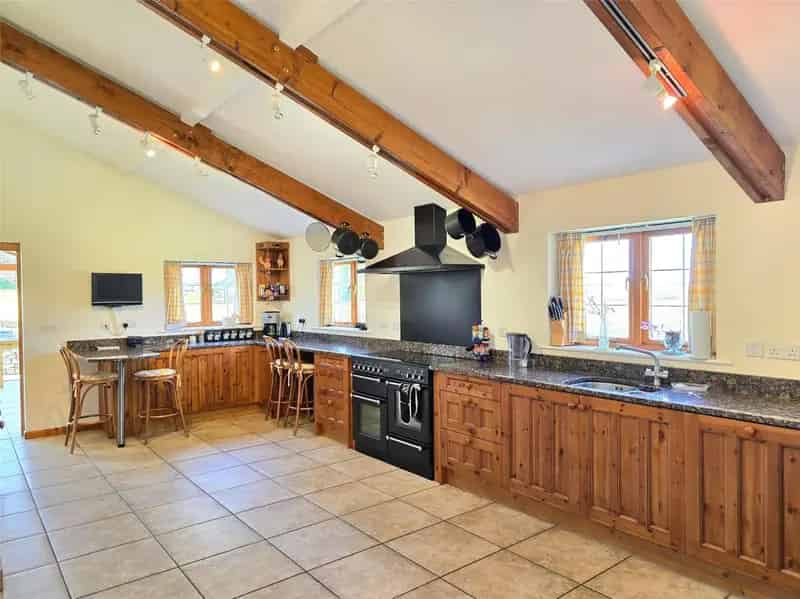 Grade II Listed Thatched Cottage 6 Acres Lake Devon